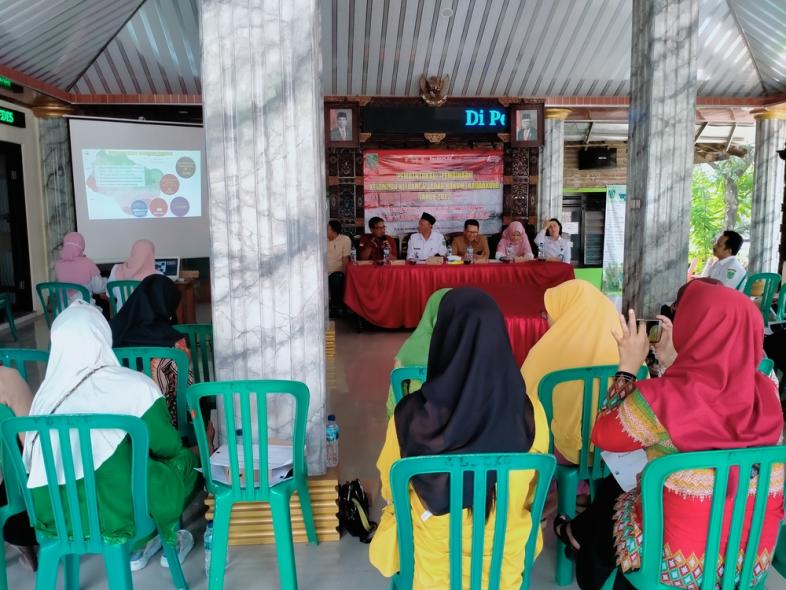 Pembentukan/Pembinaan Kelompok Keluarga Sadar Hukum (KADARKUM), Balai Desa Cukurguling Kecamatan Lumbang, 21 Juni 2023